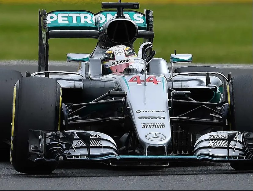 Formula 1 seguira en Gran Bretana