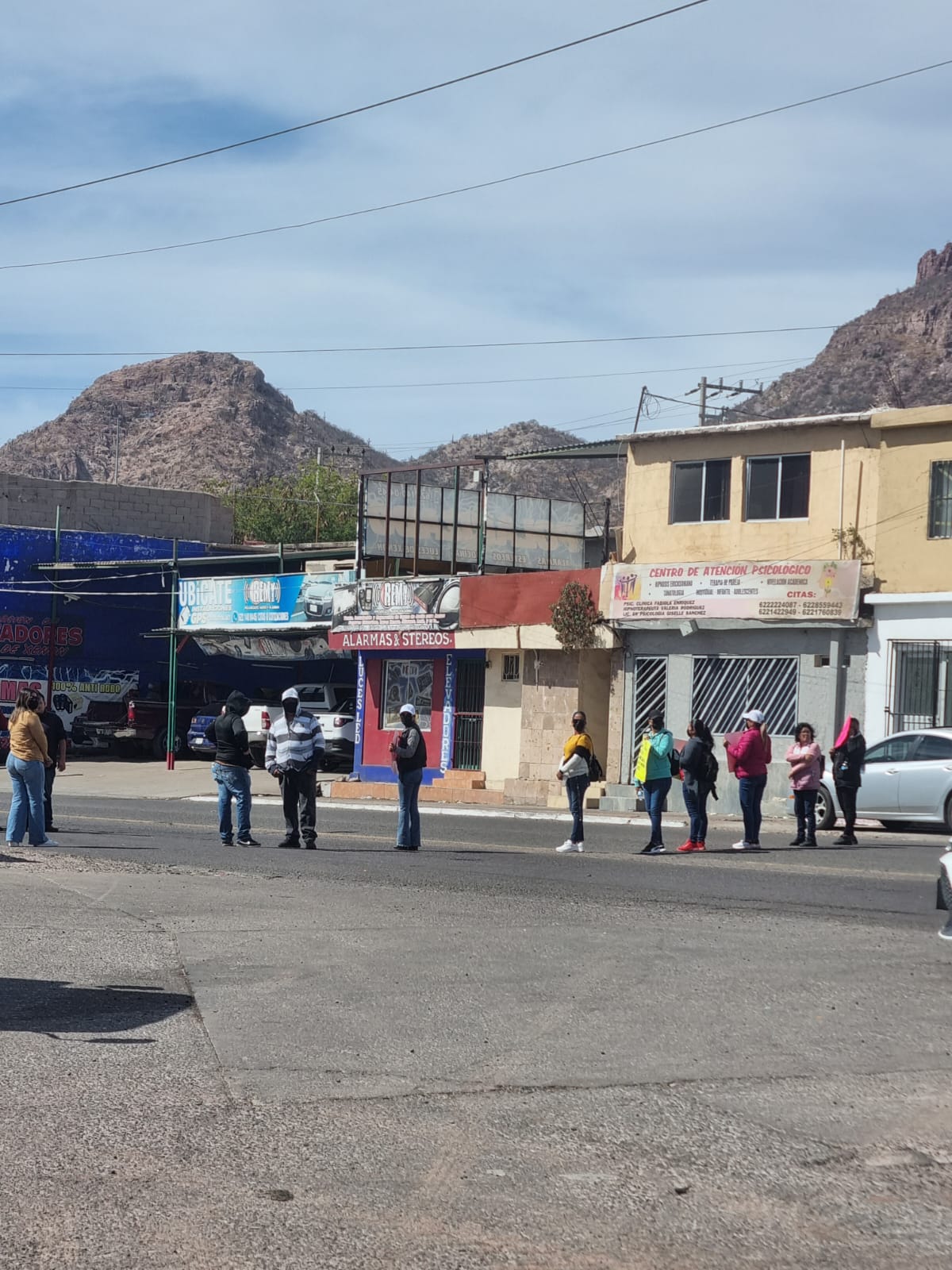 Derechohabientes protestan por falta de ambulancia