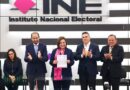 Xóchitl Gálvez se registra ante el INE como candidata presidencial