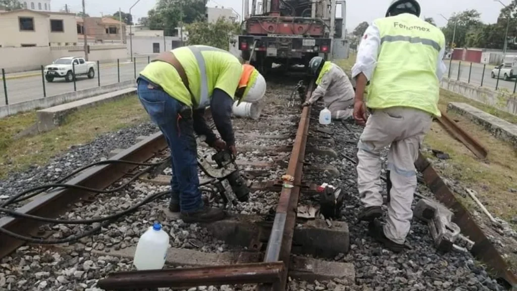 14 marzo denuncian explotacion de ferromex