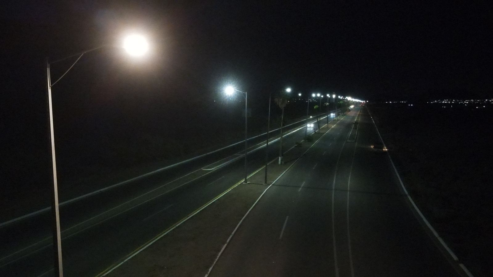 Se ilumina bulevar Tetakawi