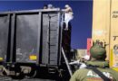 Intercepta INM a 87 migrantes en las góndolas de un tren en Empalme, Sonora