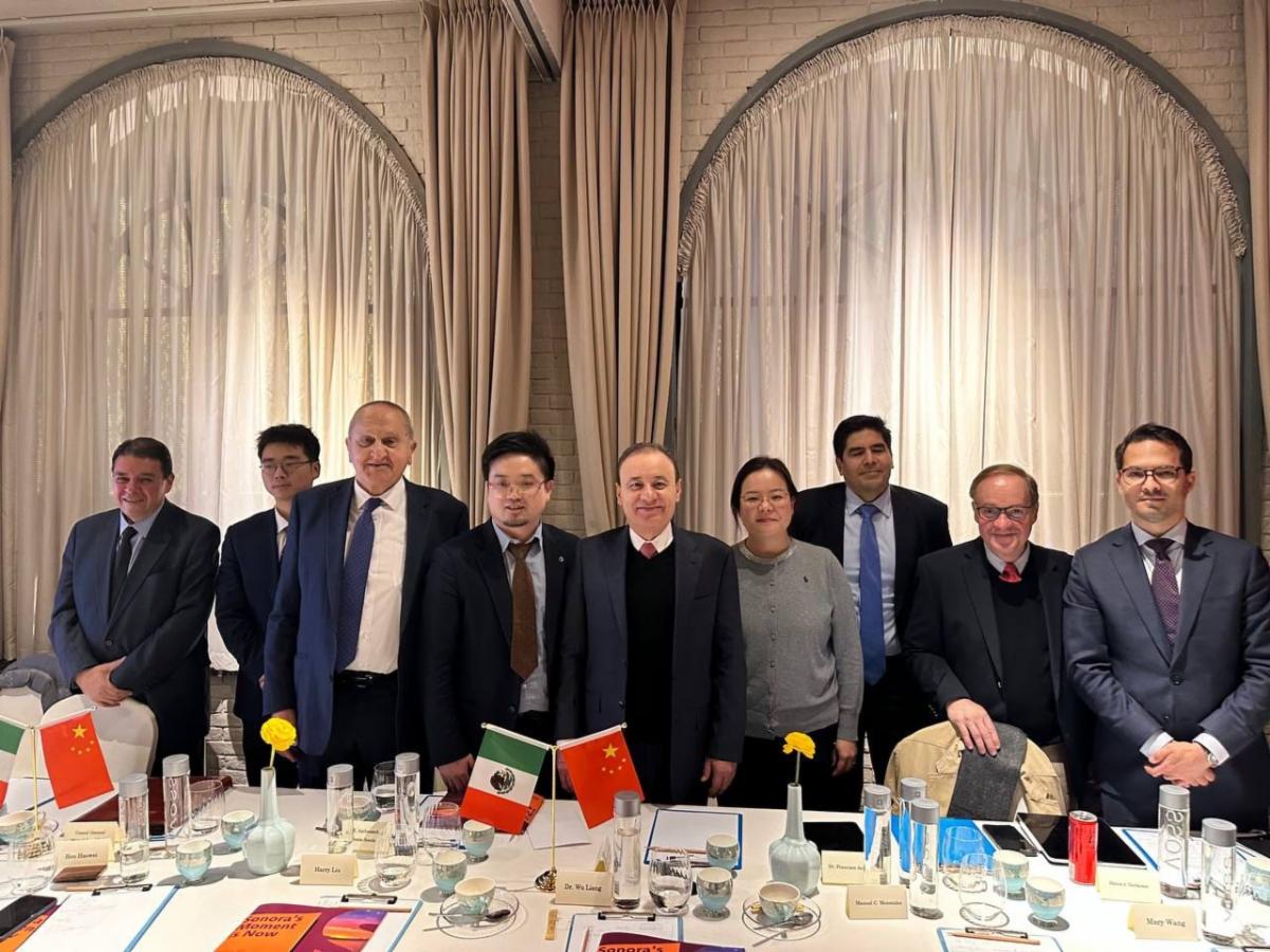 Atiende Gobernador en China proyectos de energía digital y de acumuladores