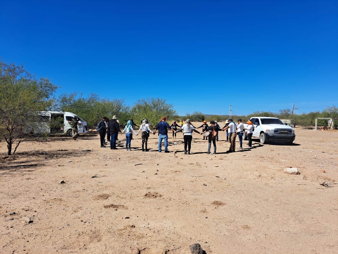 Localizan restos humanos en fosa