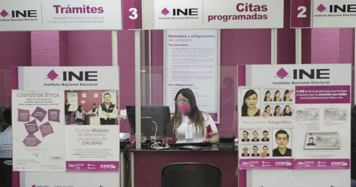 Exhorta INE recoger credencial de elector