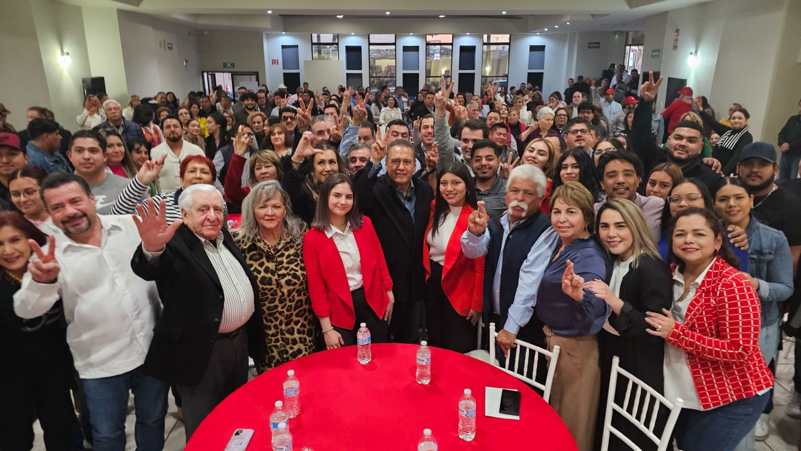 ¡Que no te engañen! Nadie puede quitar los programas sociales: Beltrones