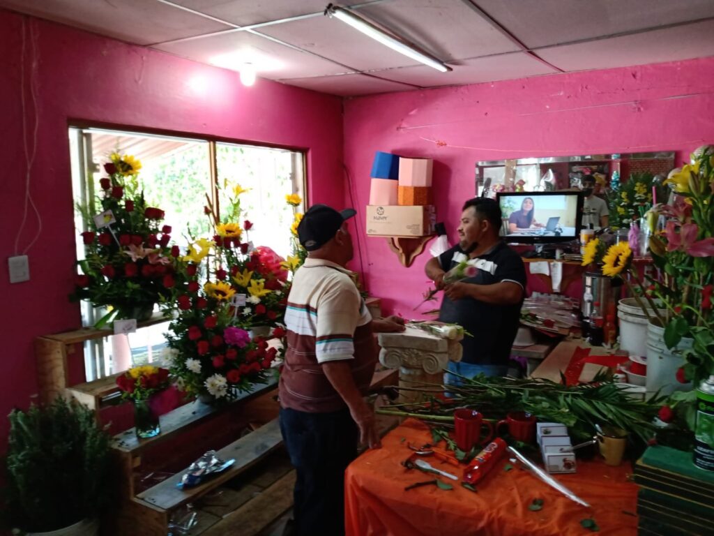 15 abril se preparan florerias