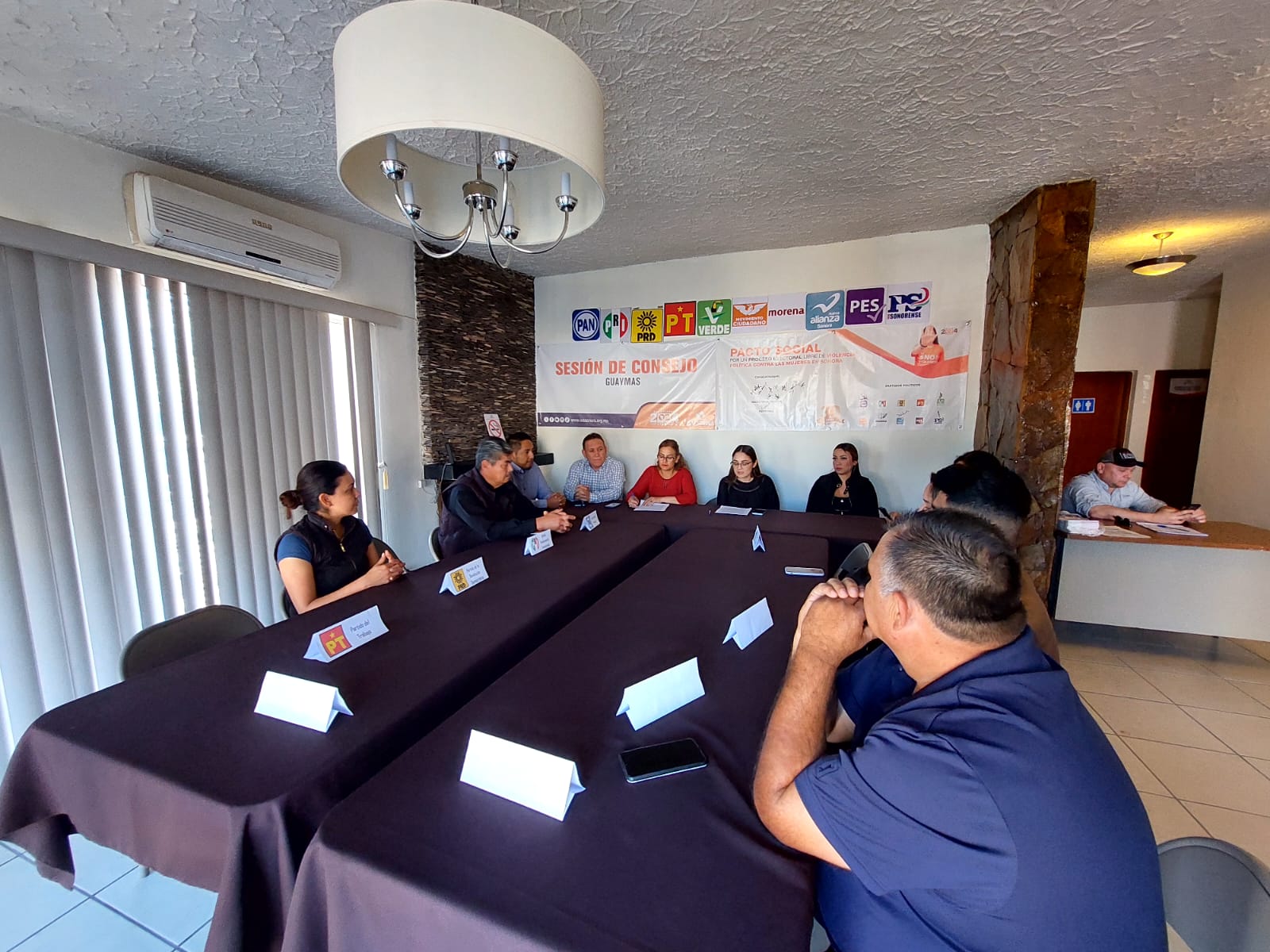 Se firma pacto social de libre de violencia contra la mujer