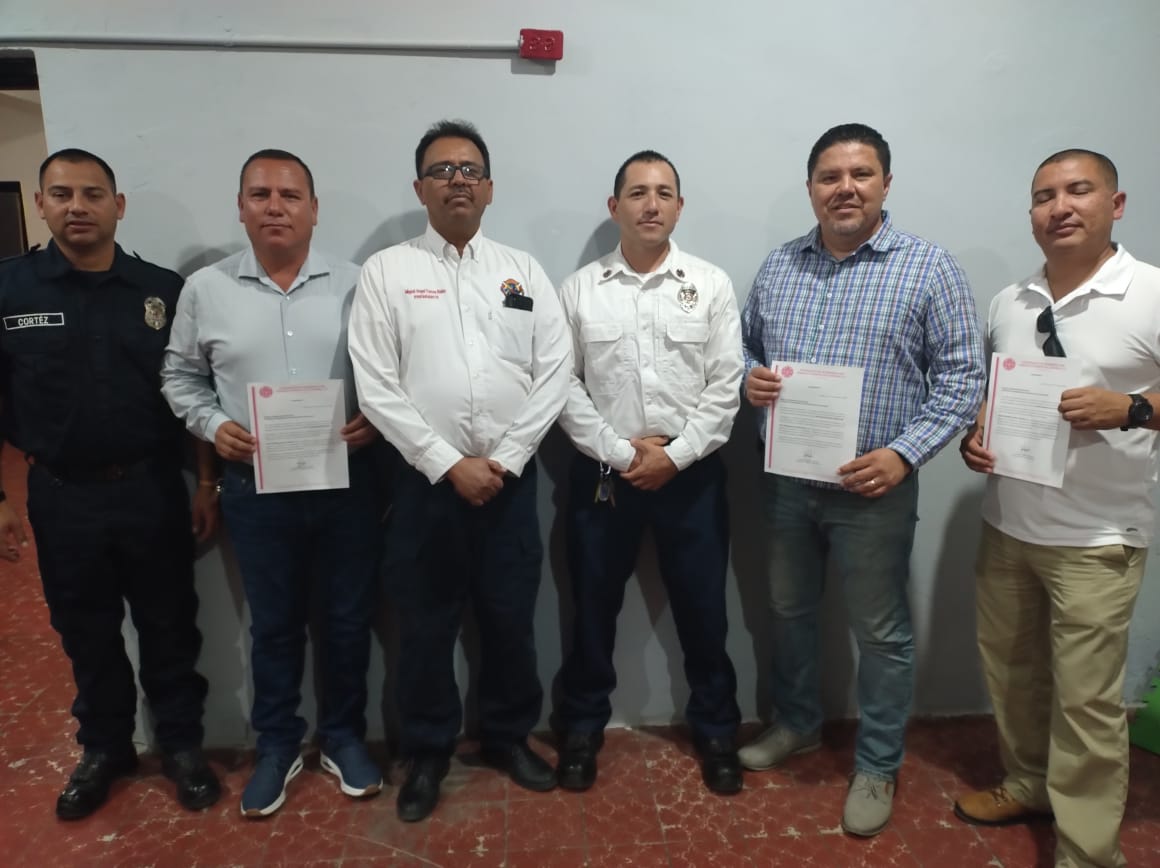 Se suman guaymenses al Patronato de Bomberos