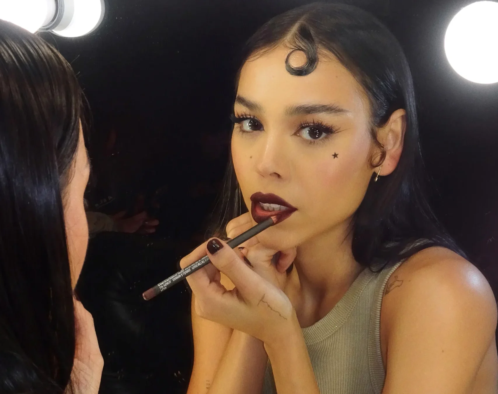 Acusan a Danna Paola de plagio en su nueva canción “Childstar”