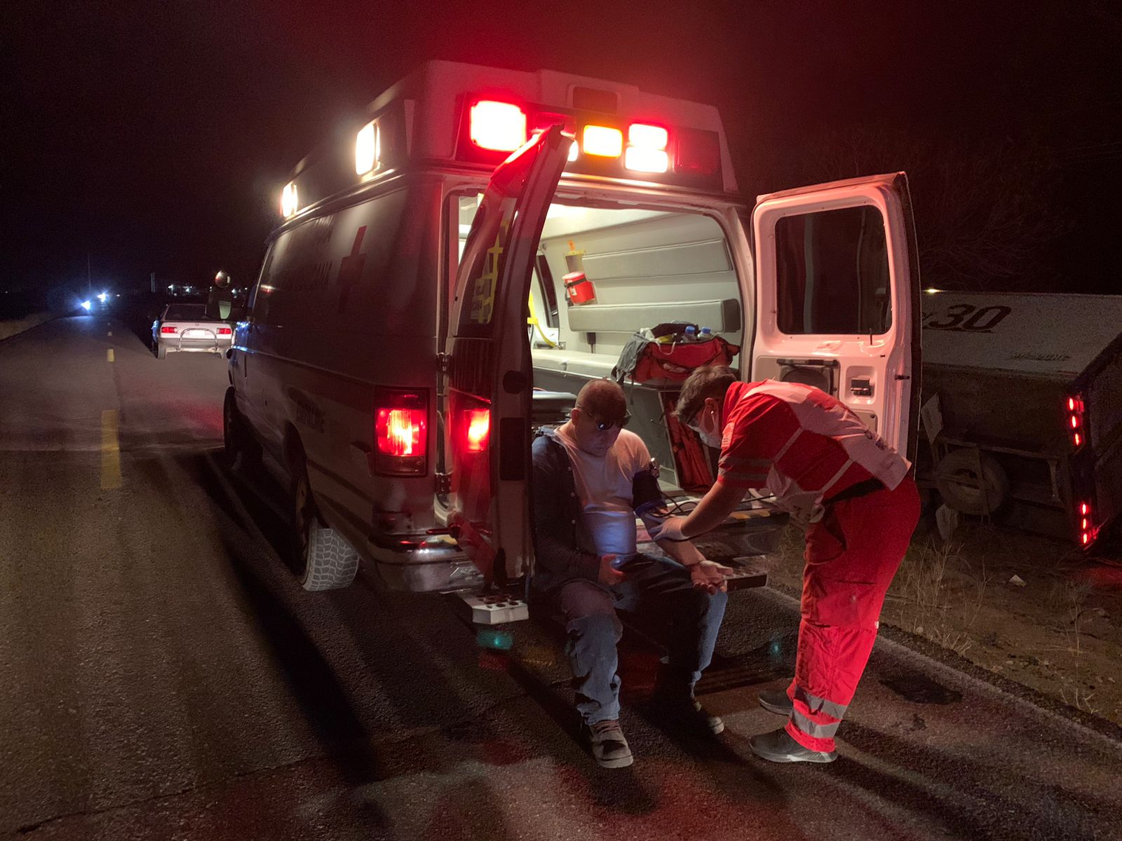 Se registra volcadura de torton