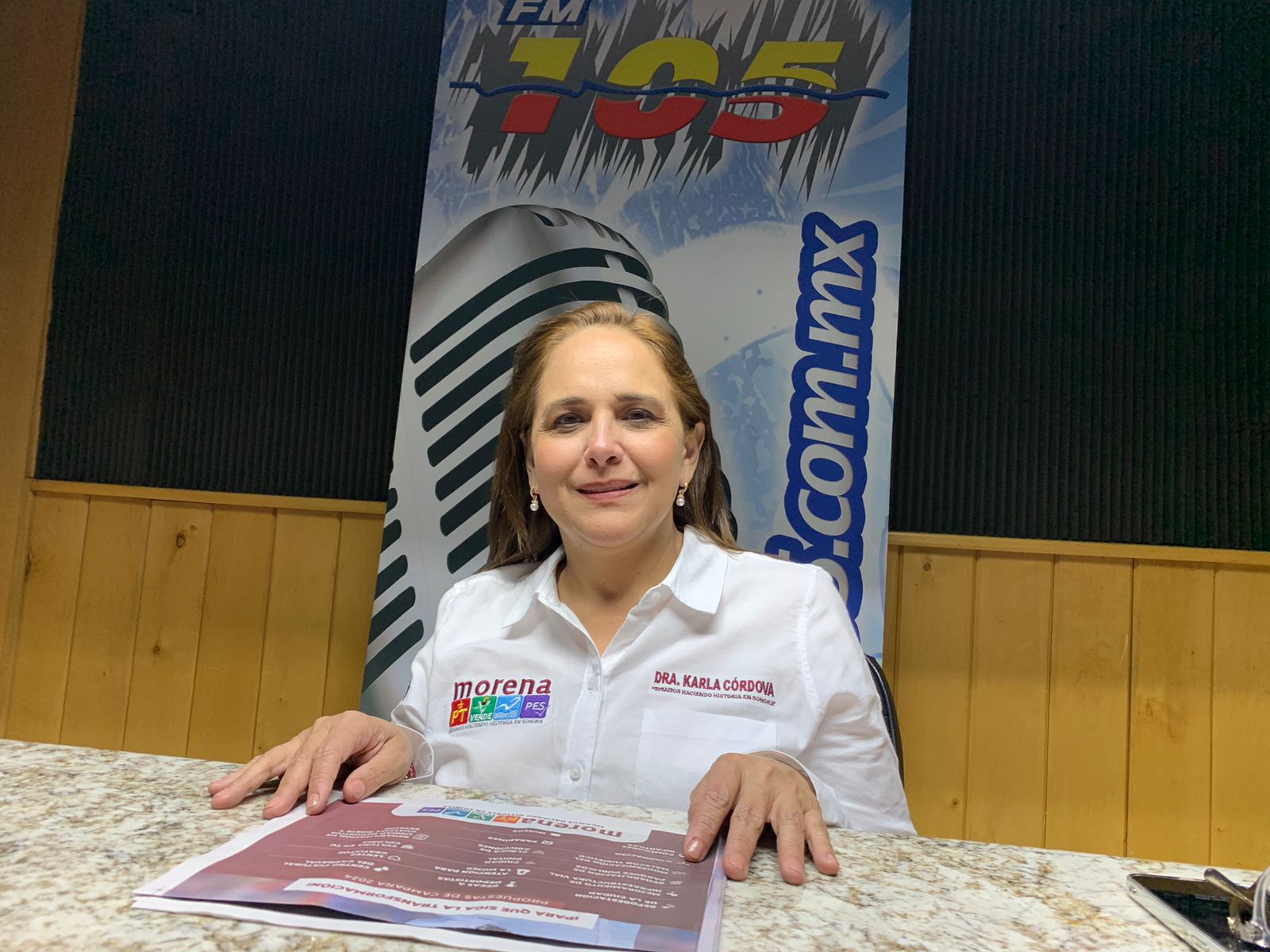 Va Karla Córdova por la continuidad a beneficio de Guaymas