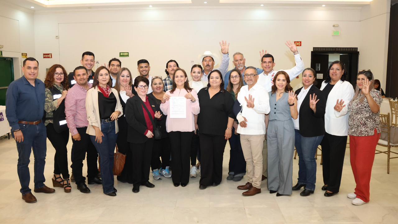 Se registra Karla Córdova para la Alcaldía de Guaymas