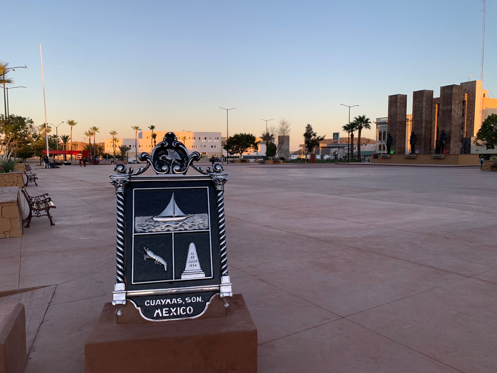 Concluye modernización de la plaza Tres Presidentes