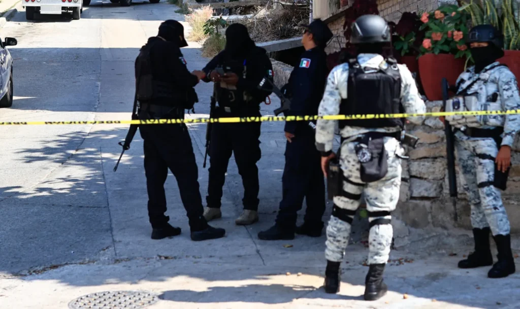 policias scaled 3 e1714182326478