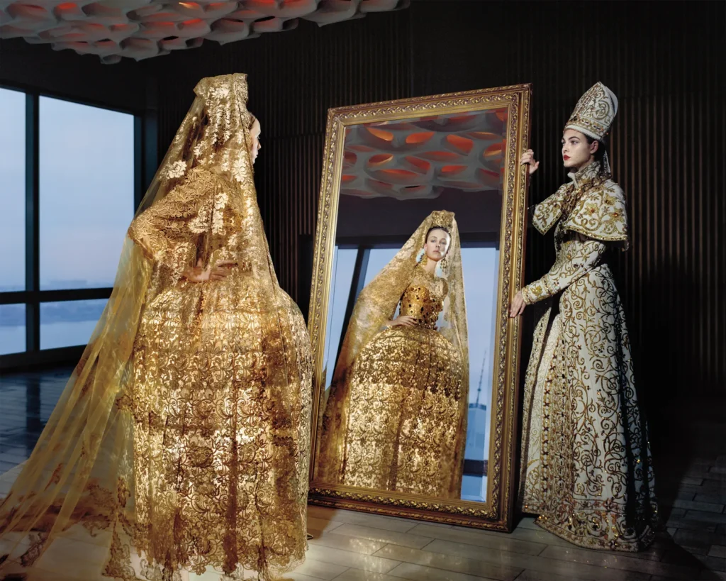 La Met Gala será mas extravagante que nunca con el "jardín" habitado por JLO, Bad Bunny y Zendaya 1 04 met gala 2018 vogue may 2018 1