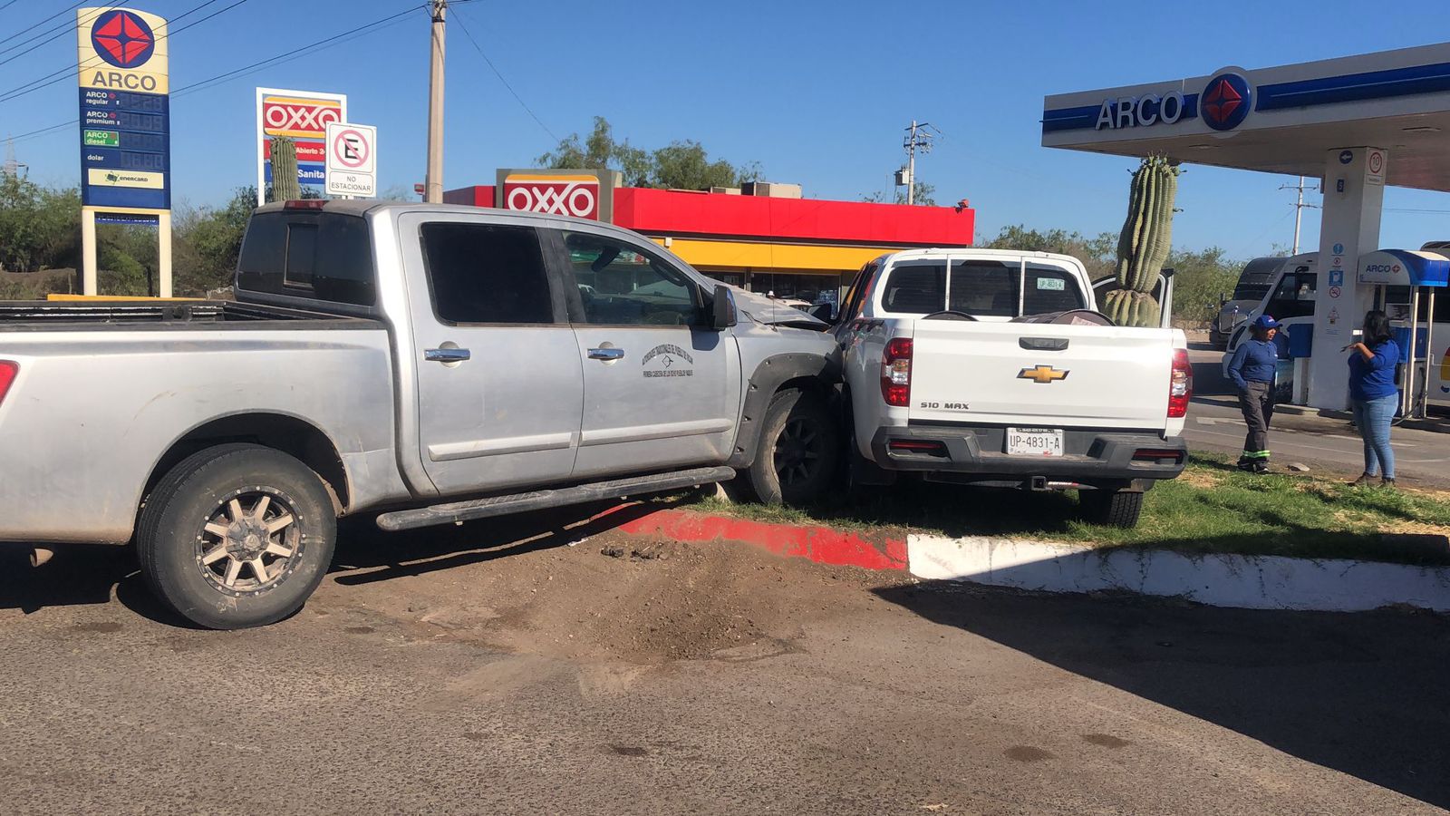 Tres heridos en fuerte choque al sur de Empalme