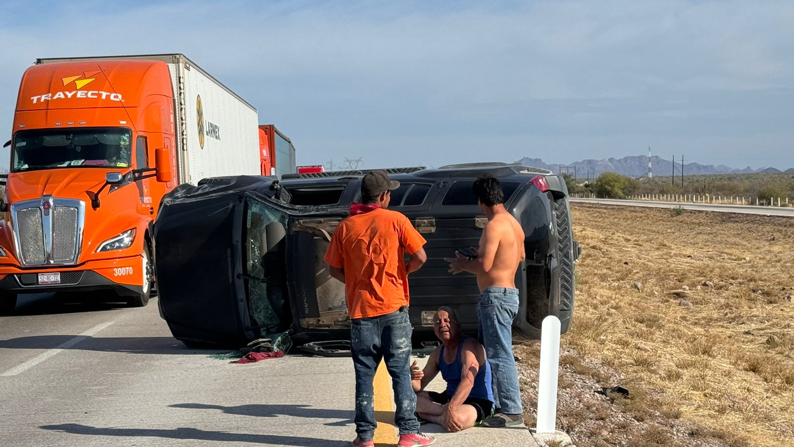 Resulta lesionado en volcadura al Norte de Guaymas