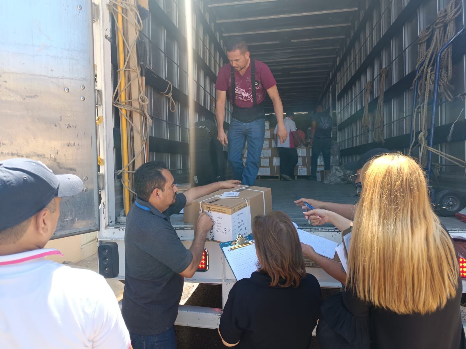 Arriban boletas y material electoral a Guaymas
