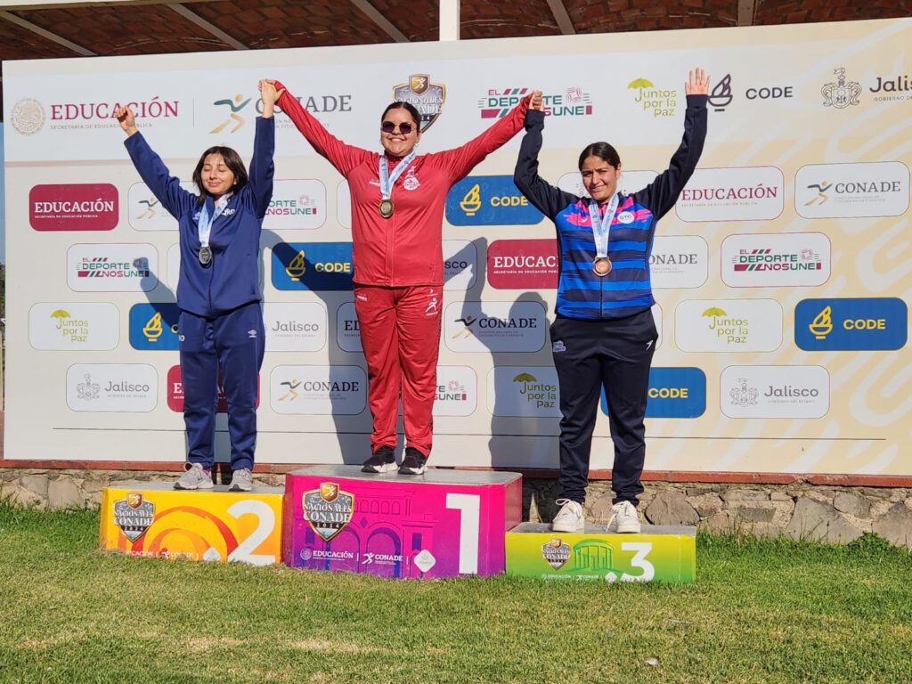 Andrea Ibarra oro pistola aire