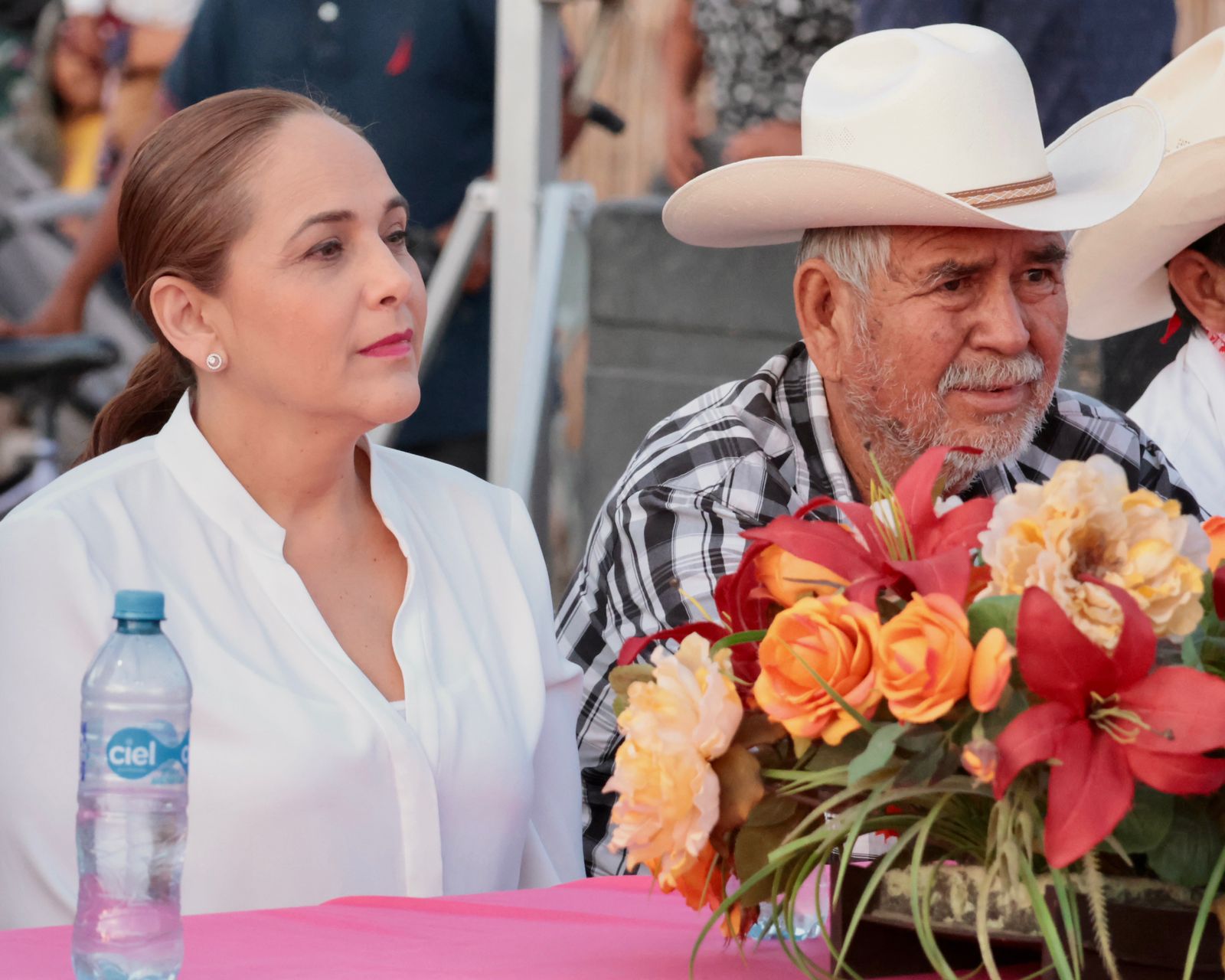 Participa doctora Karla Córdova González, candidata a la presidencia municipal, en encuentro con madres en Pótam