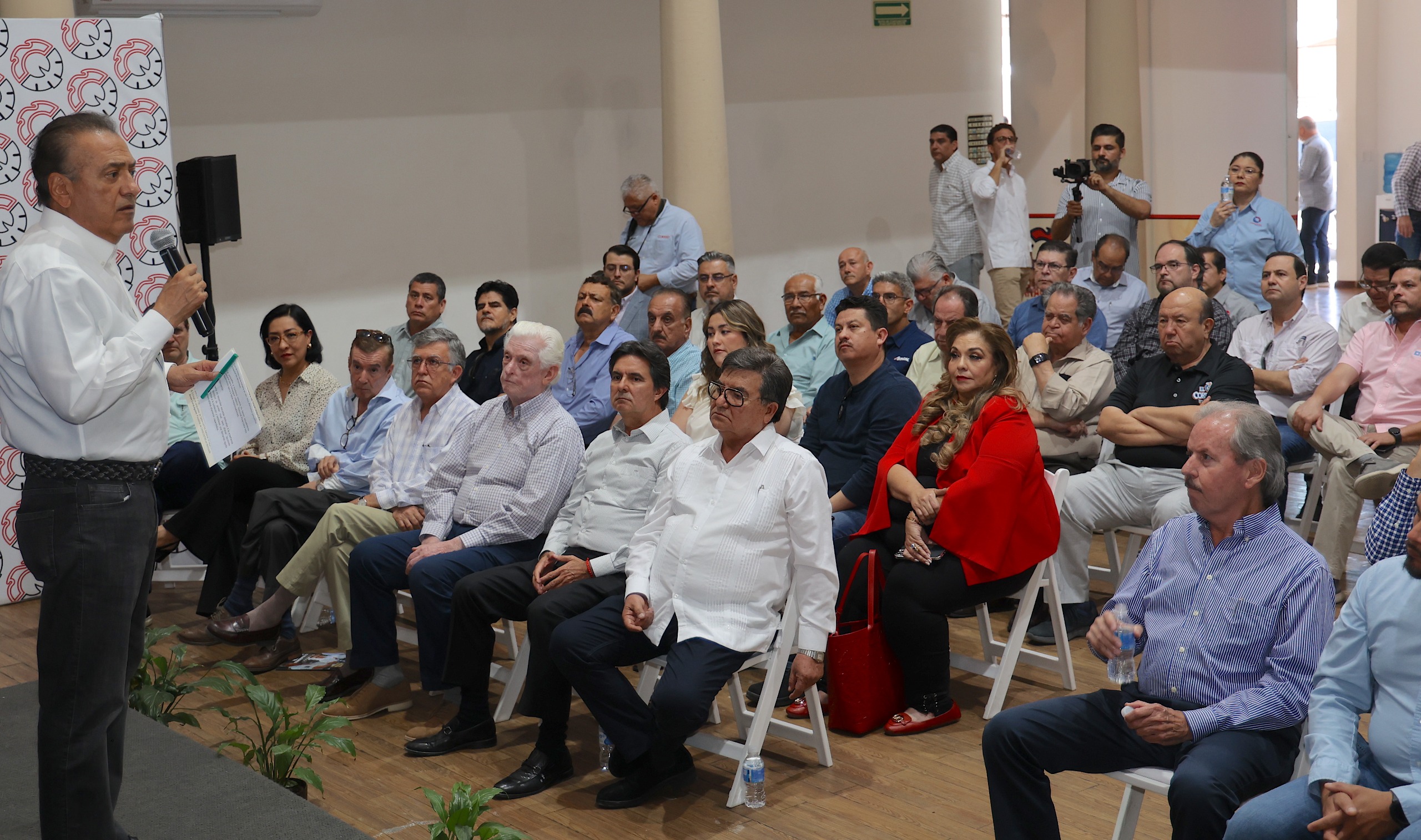 ¡Exigimos transparencia! No debe molestarle al gobierno la exigencia de información en mega obras como el cambio de vías del tren “fantasma” de Nogales: Beltrones