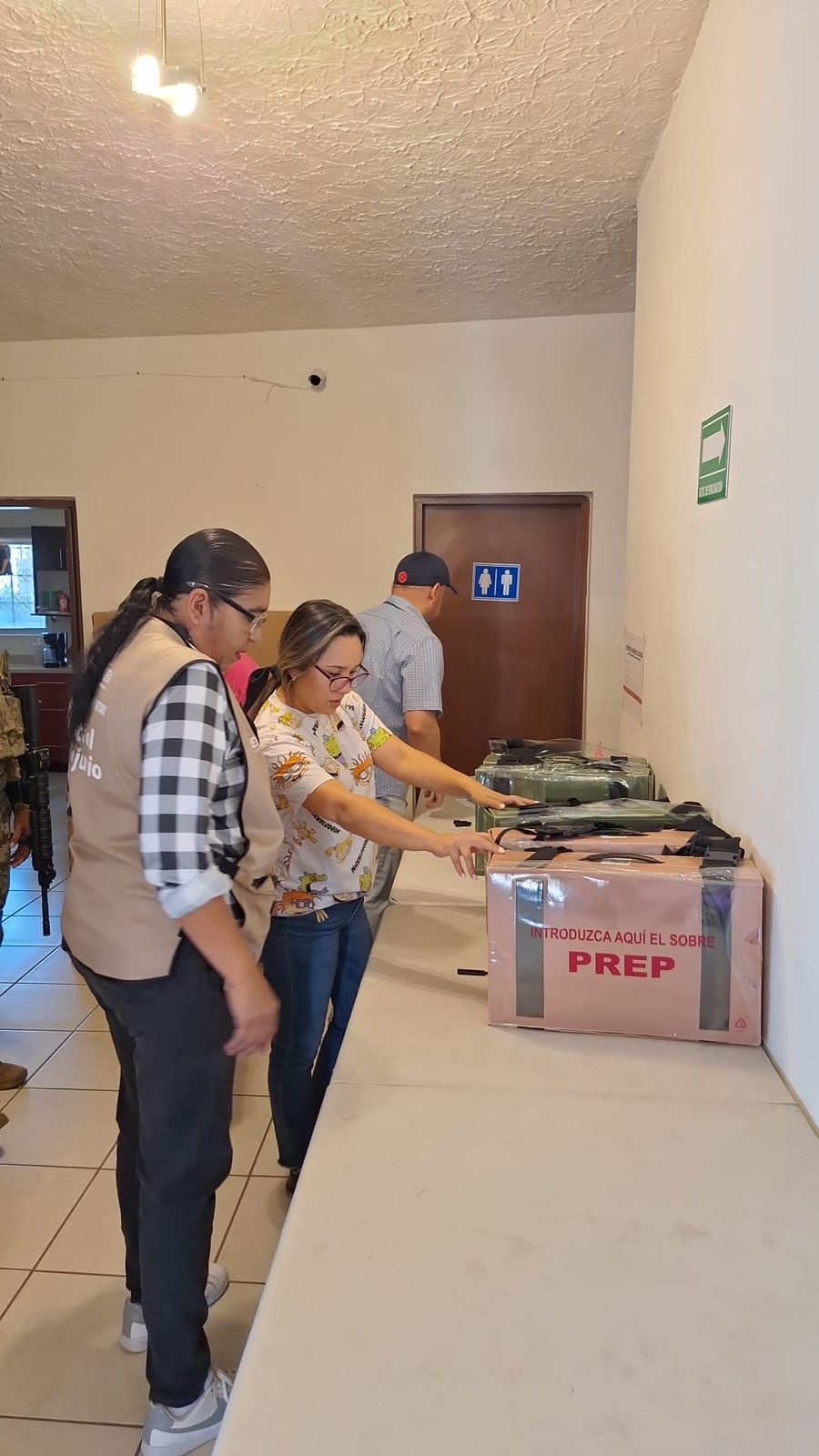 Entrega CME paquetes electorales
