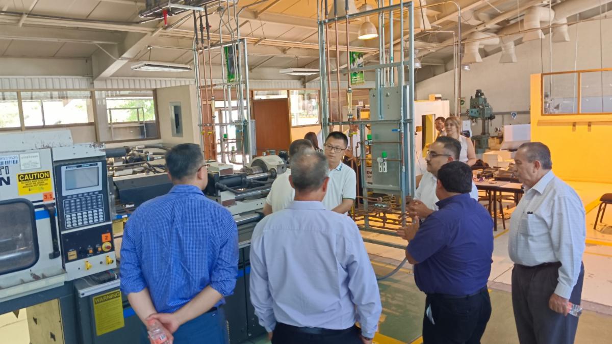 Afianza Universidad Tecnológica de Hermosillo vinculación con la industria china 