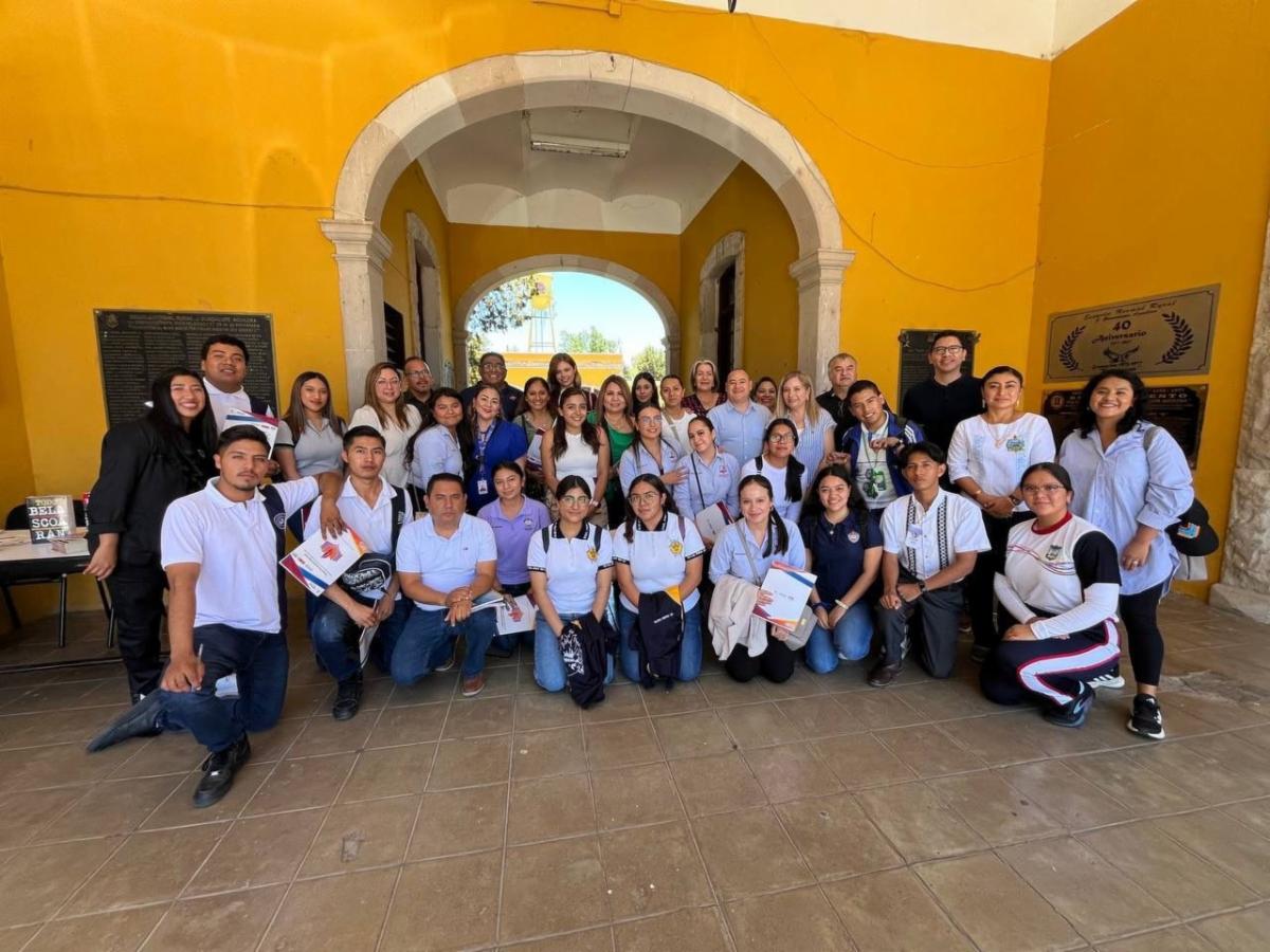 Participan normalistas sonorenses en Encuentro Nacional de Clubes de Lectura de Normales