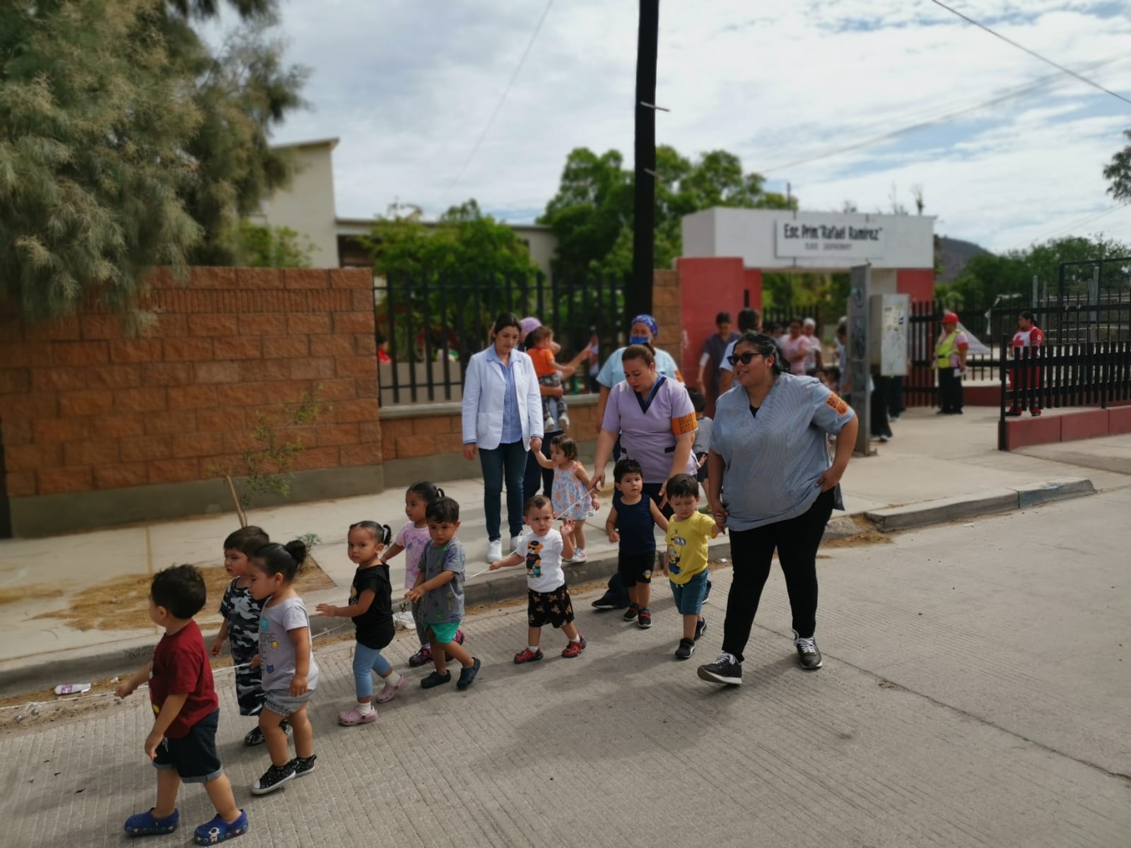 Realiza UMPC simulacro de incendio en guardería