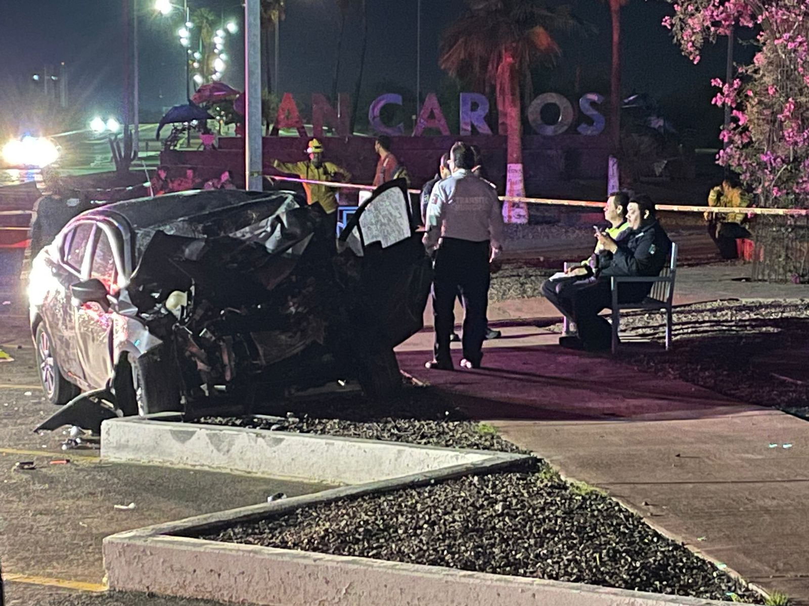 Mueren dos personas; resultan cuatro lesionadas en San Carlos