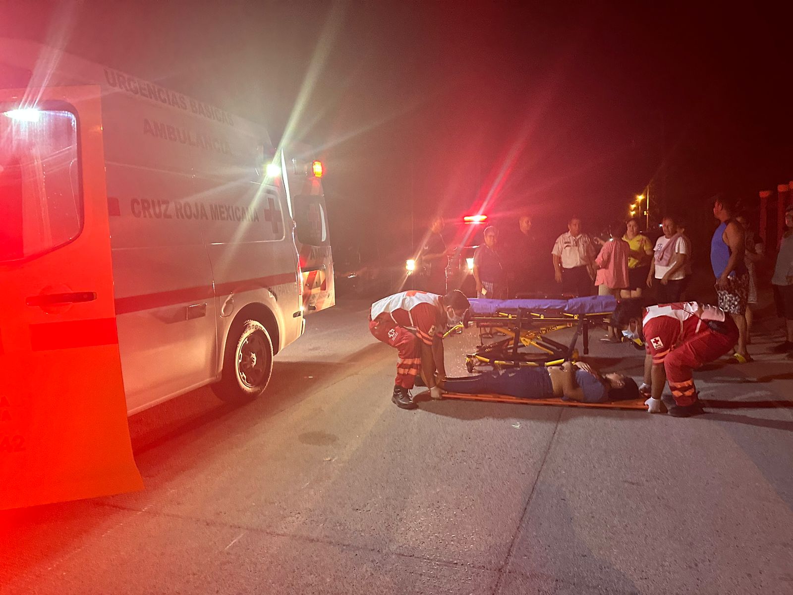 Resulta motociclista lesionada