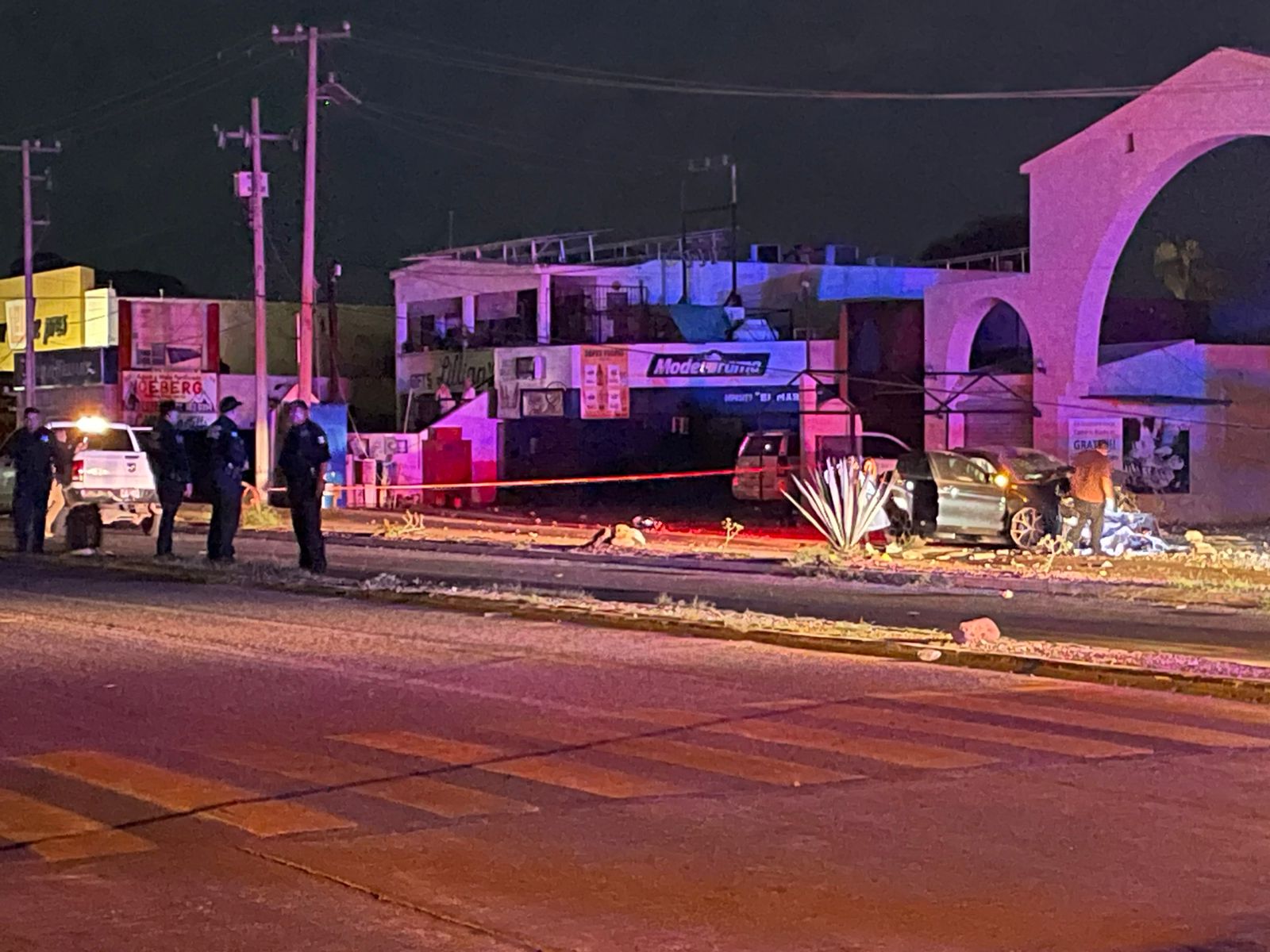 Dos hombres fallecidos; y una mujer lesionada tras balacera en San Carlos