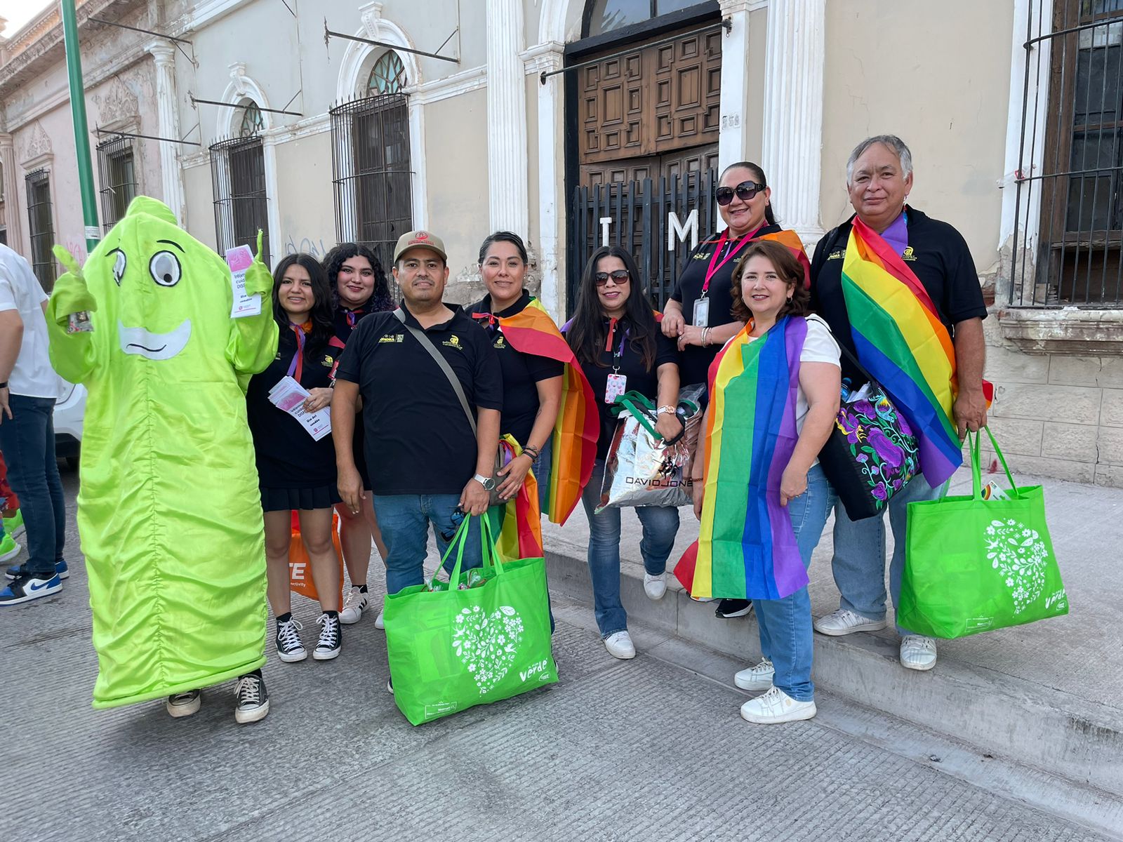 Distribuye SS 10 mil preservativos