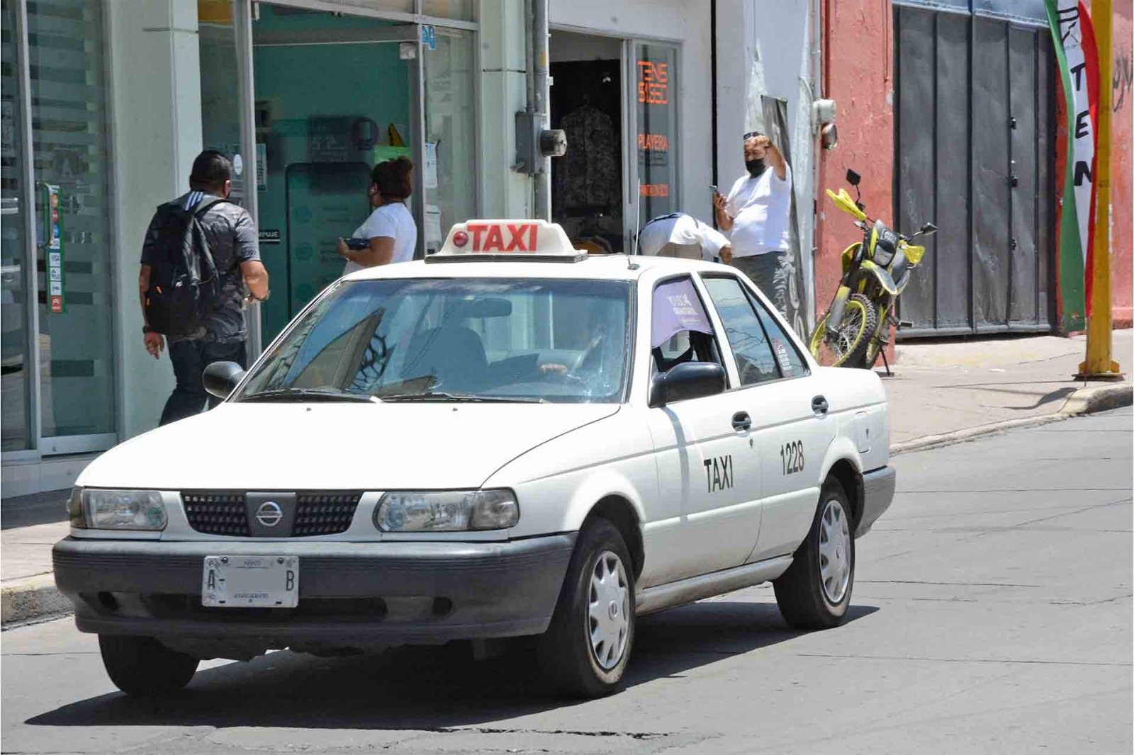 Taxistas desplazados por tecnología