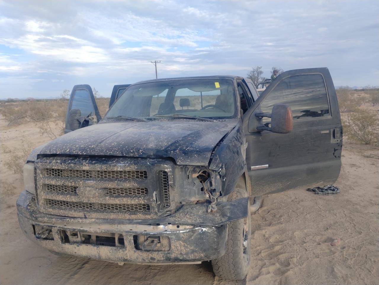 Inicia FGR Investigación Luego De Asegurar Artefactos Explosivos, Lanzagranadas, Armas