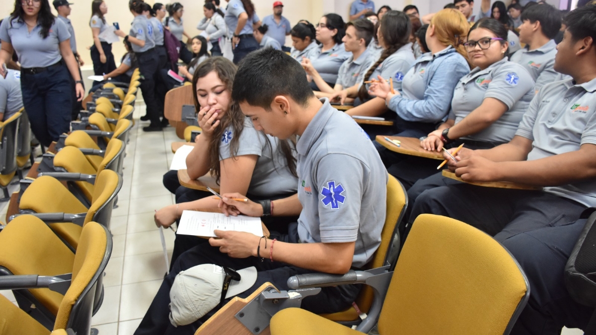 Alumnado de la UTHermosillo se capacita con la Cruz Roja Mexicana