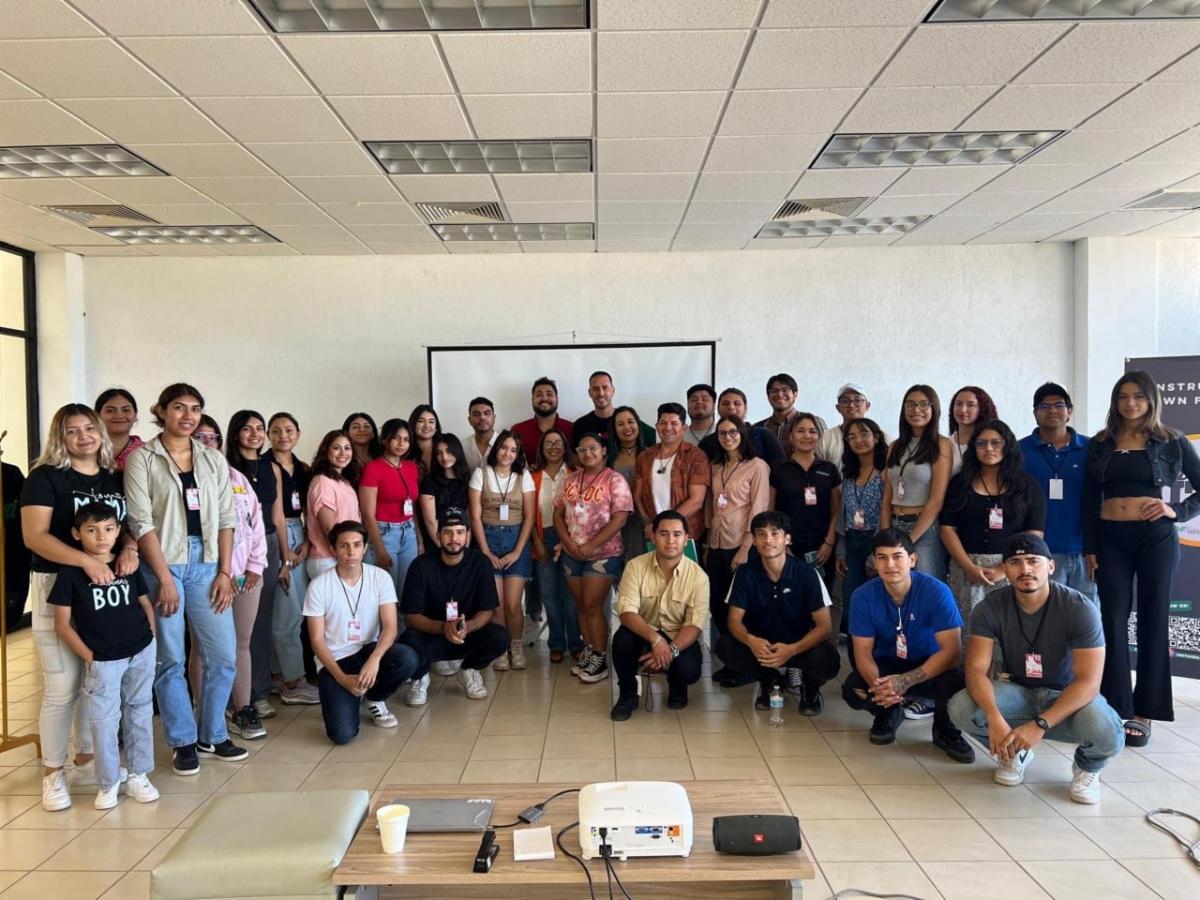 Capacita UTGuaymas a su alumnado para que sean emprendedores exitosos