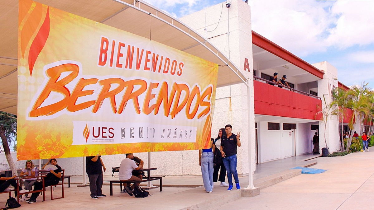 Inician clases más de 16 mil estudiantes en la UES