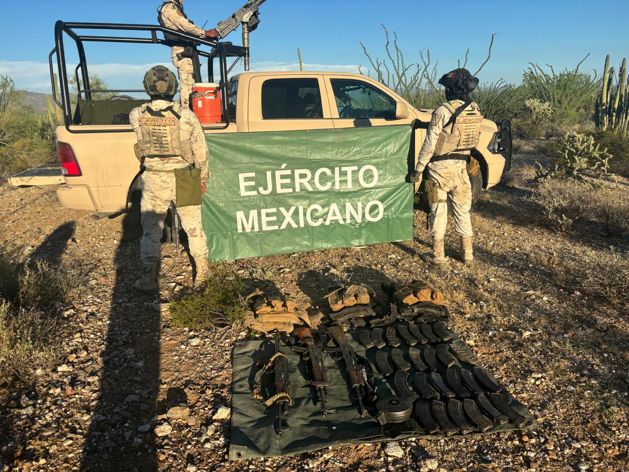 Avanza investigación de ataque armado en carretera Sonoyta-Caborca; asegurados vehículo, armas y cartuchos tras operativo de búsqueda de los responsables