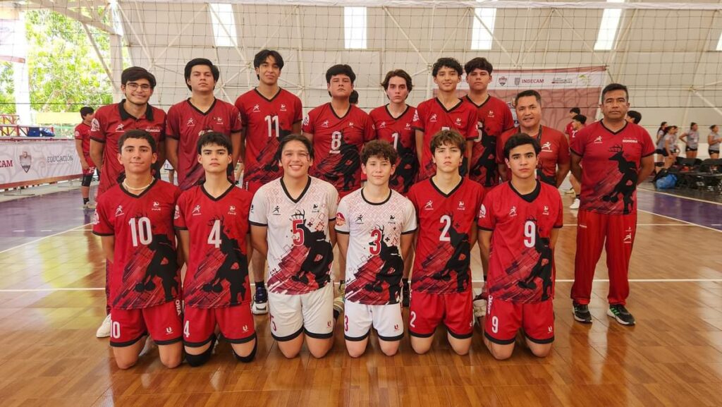 JC Hernandez 8 al centro