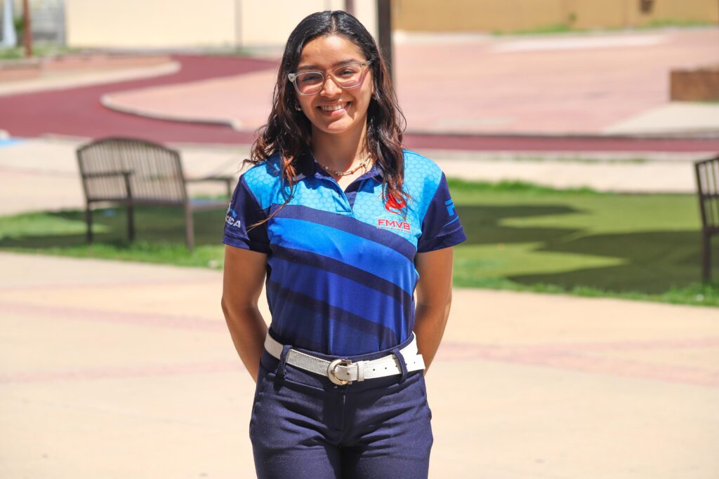 La juez sonorense de volibol Verenice Grajeda