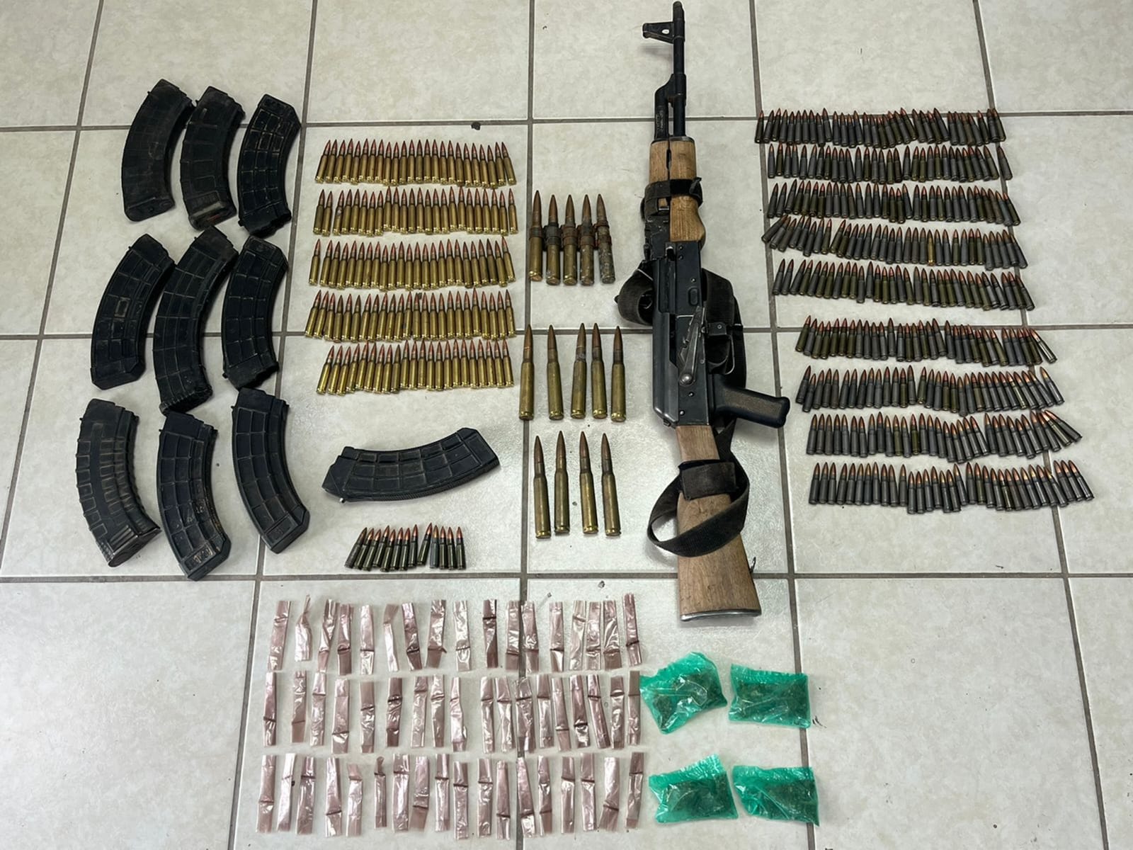 Por Aseguramiento De Armamento Y Narcóticos Inicia FGR Carpeta De Investigación En Sonora