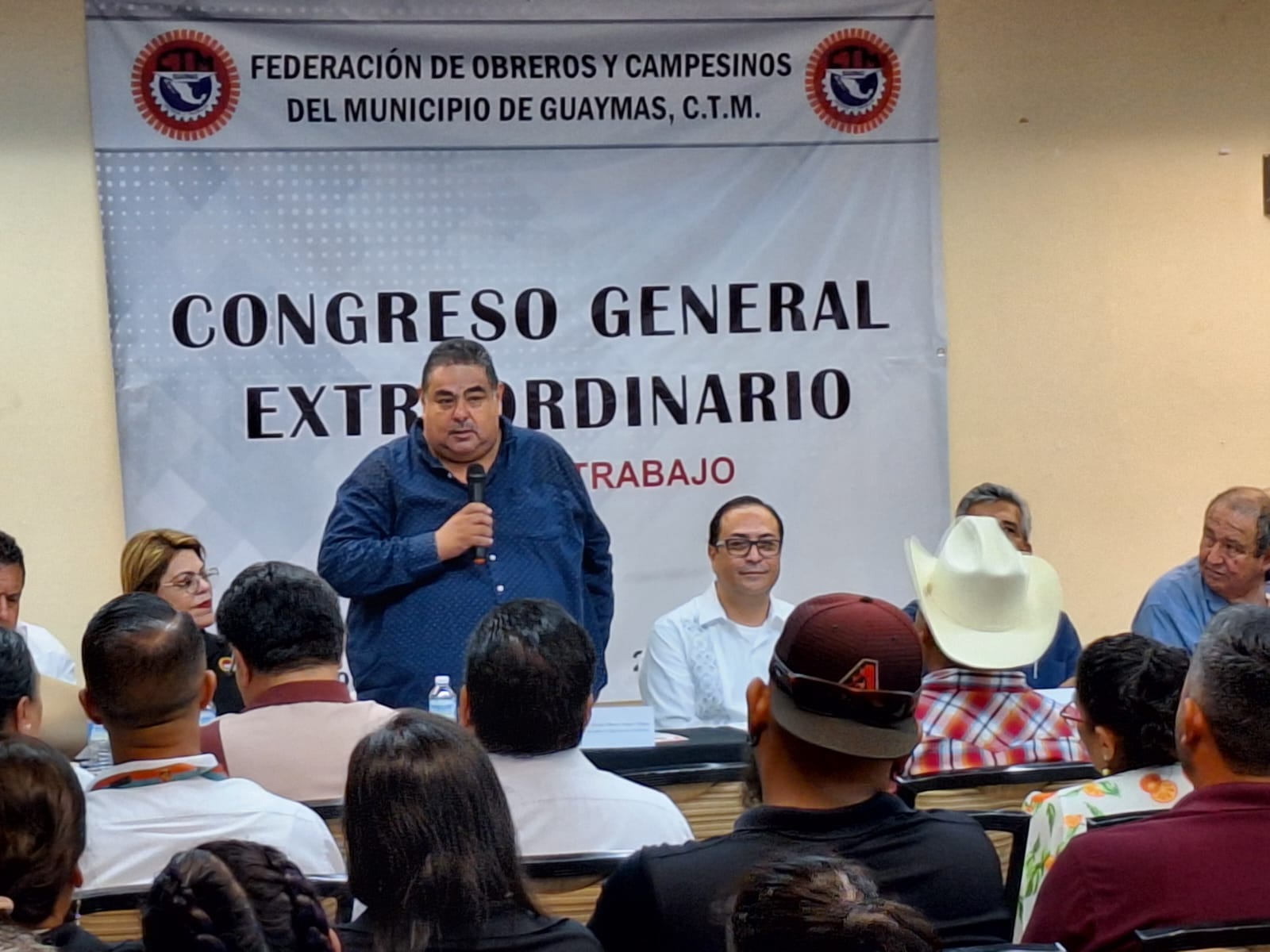 Ricardo González asume dirigencia de CTM en Guaymas