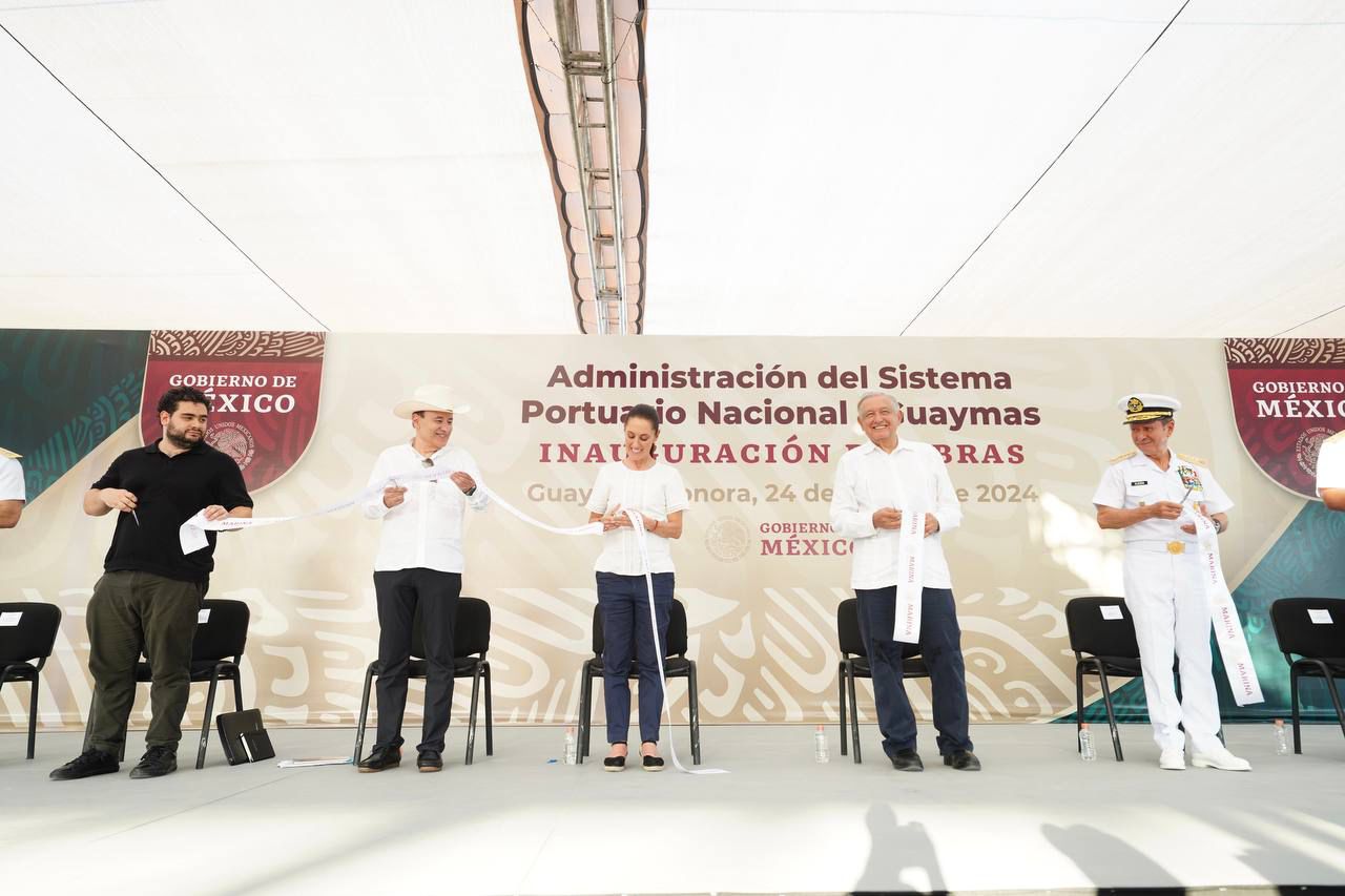 En Guaymas, presidente AMLO inaugura siete obras del Sistema Portuario Nacional