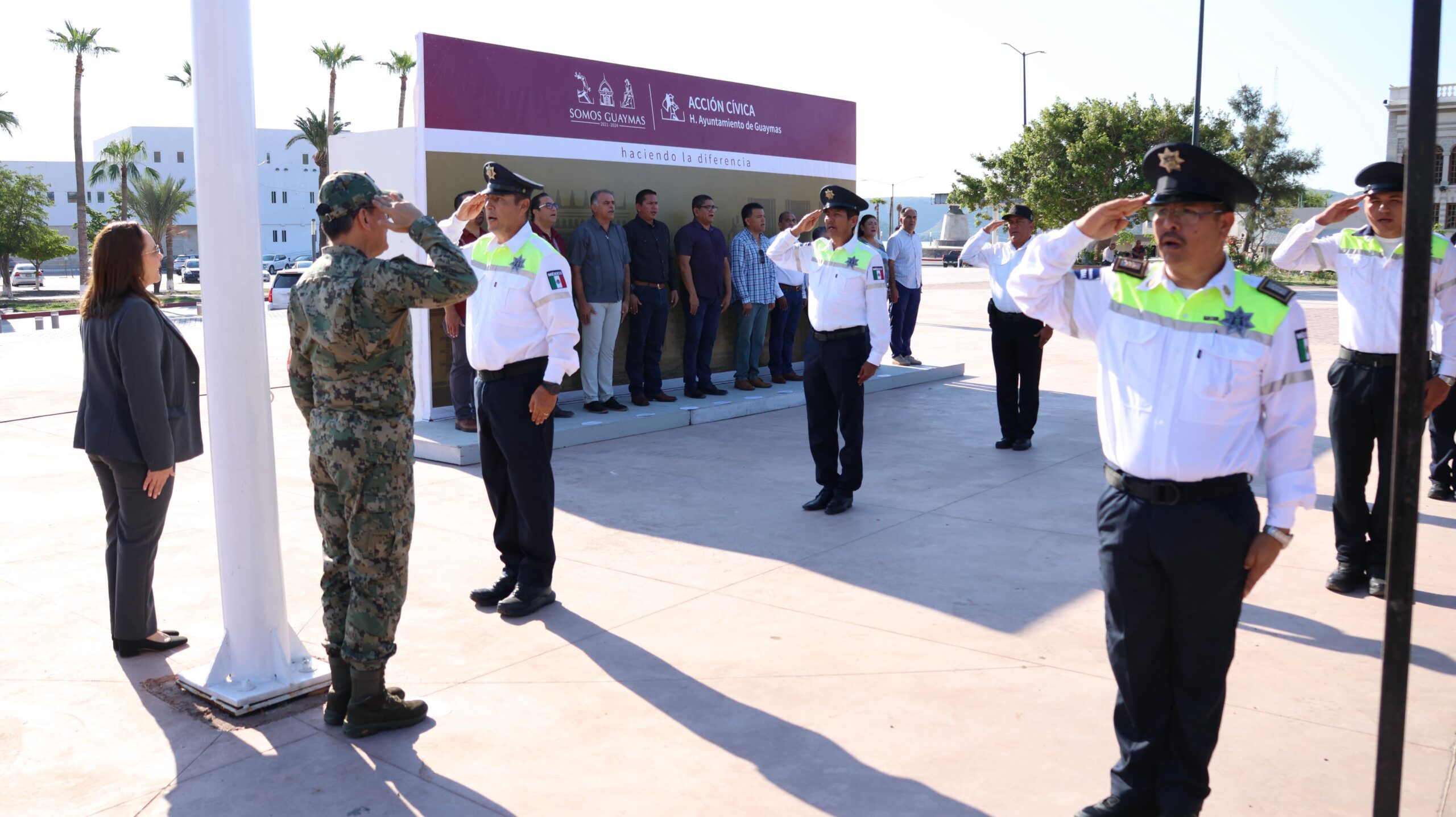 Realiza Ayuntamiento ceremonia de izamiento de Bandera