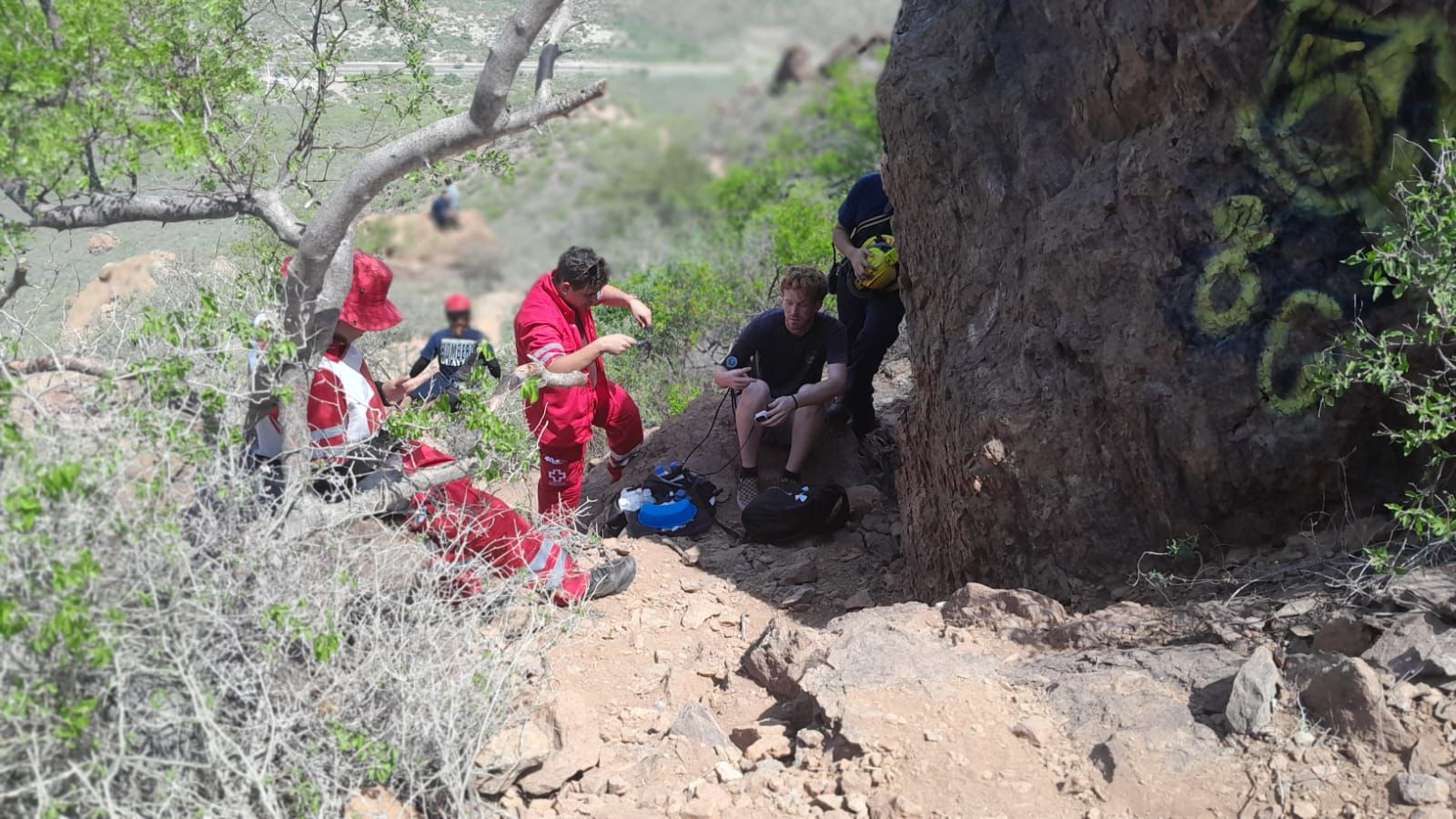 Rescatan a norteamericano en el cerro ‘Tetakawi’