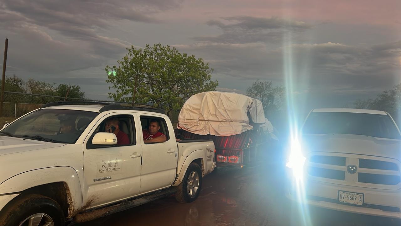 Llevan víveres a poblaciones incomunicadas