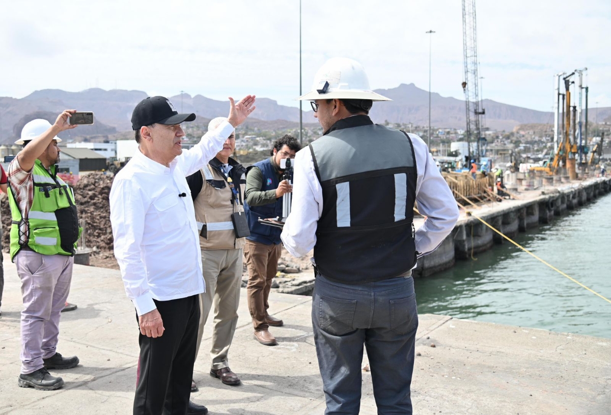 Consolida Gobernador Durazo modernización del Puerto de Guaymas como puerta logística del noroeste