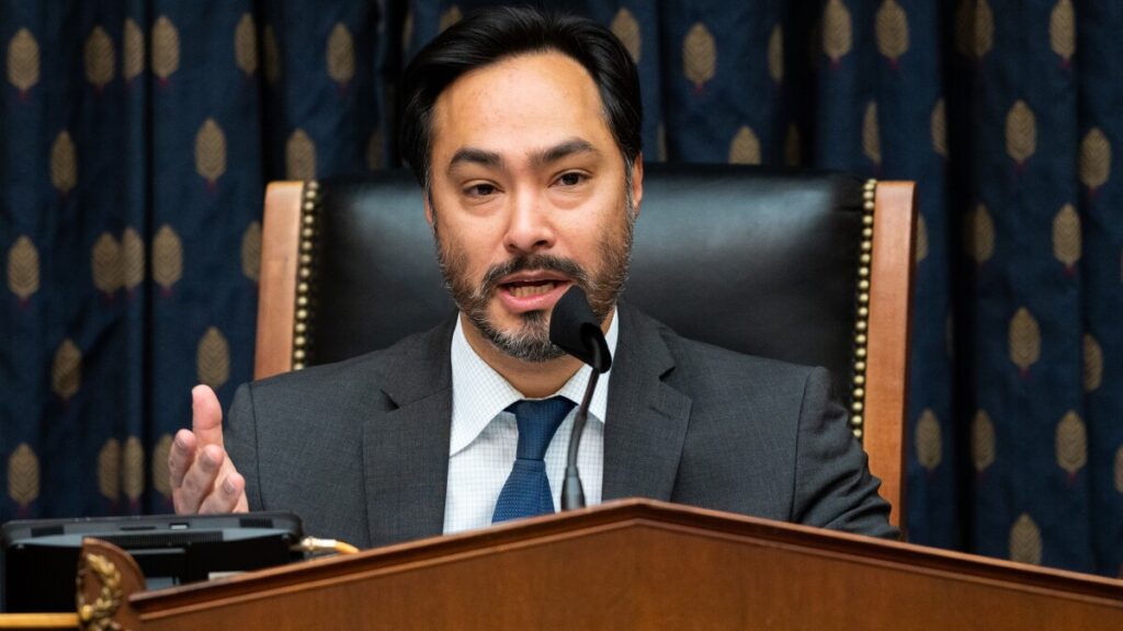 Joaquín Castro denuncia intentos del Partido Republicano para suprimir el voto latino en Texas 1 7 5